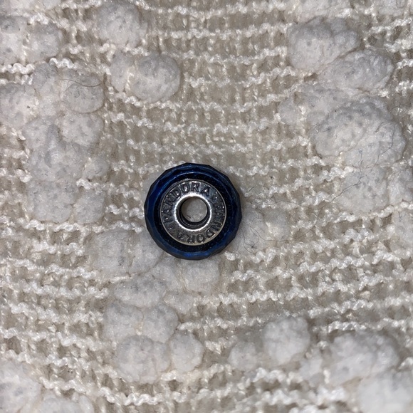 Navy blue Pandora charm - Picture 2 of 2